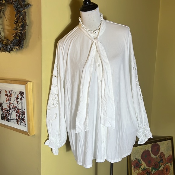 ANTHROPOLOGIE Lea & Viola Size 3X White Poet Blouse Tunic PussyBow Stretch $120 - Picture 16 of 16